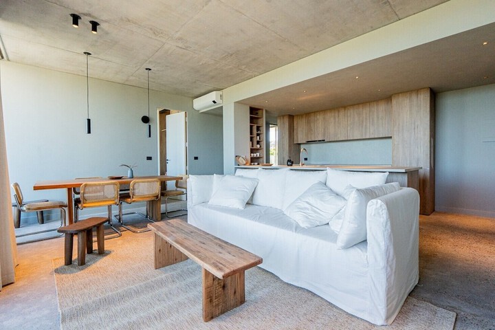 Room 44 of 67