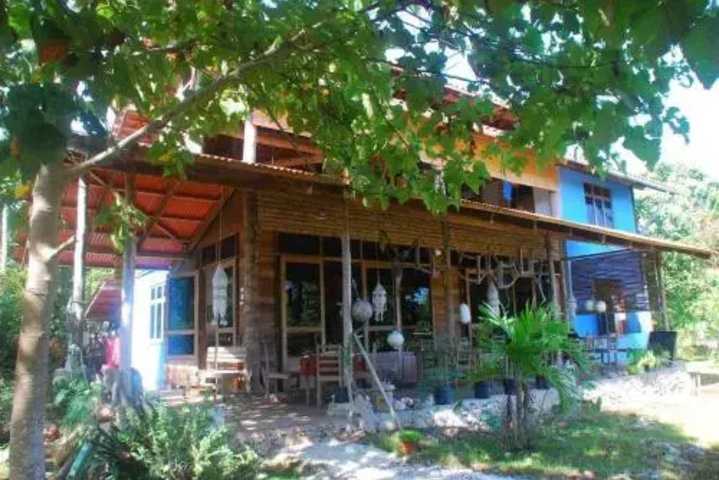 ORO BEACH HOUSES
