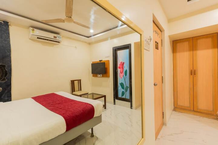 Room 5 of 34