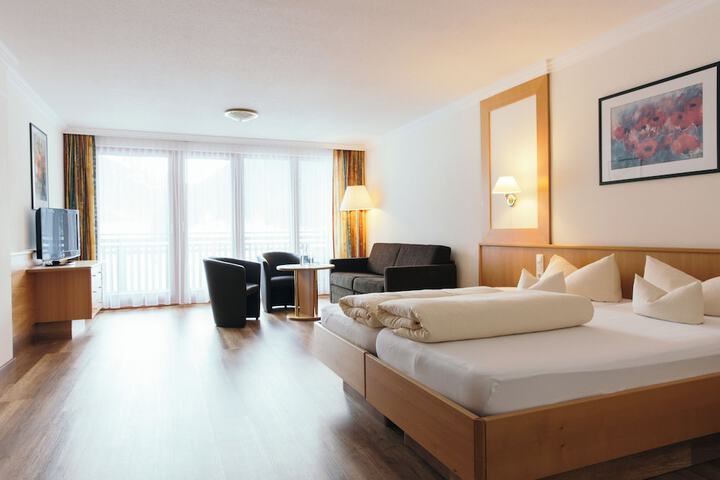 Room 16 of 75