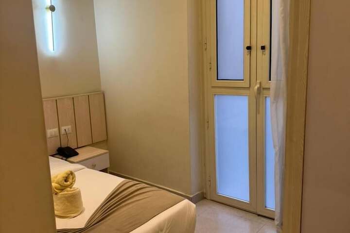 Room 46 of 92