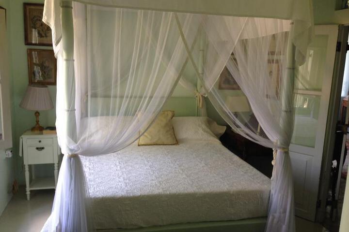 Trianon House