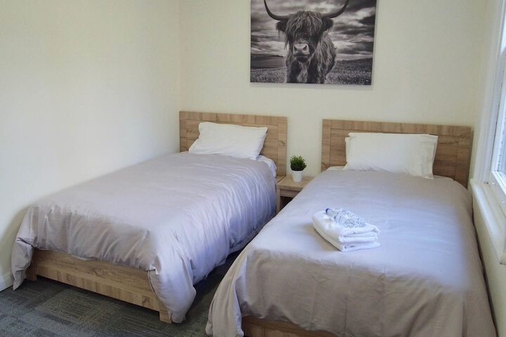 Room 9 of 31