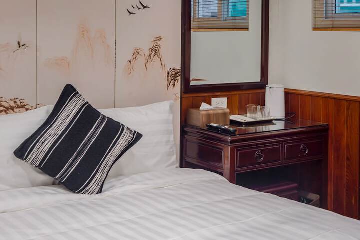 Room 15 of 97