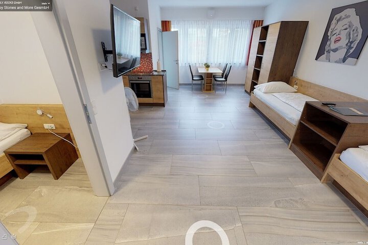 Room 30 of 44