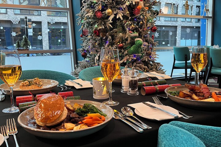 Dining 44 of 79