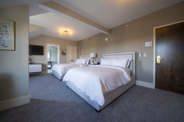Room 6 of 36