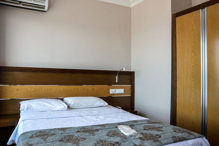 Room 4 of 45