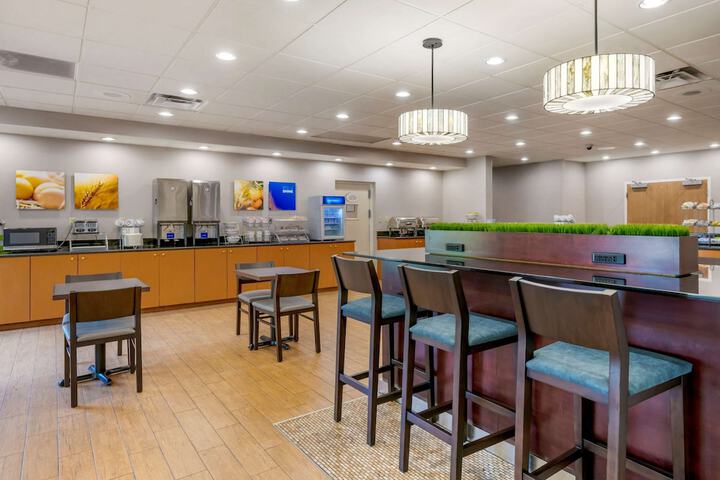 Breakfast area