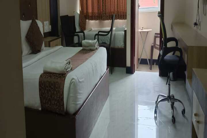 Room 14 of 35