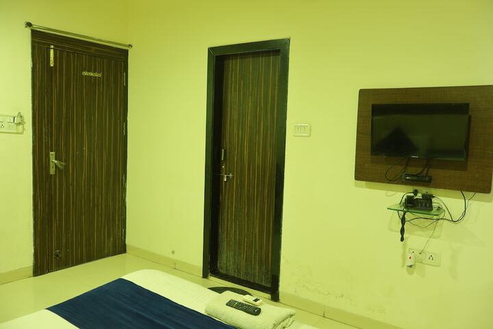 Room 10 of 49