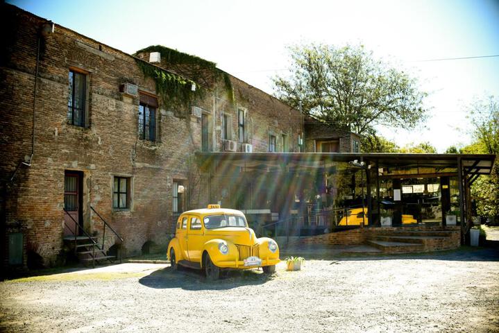 Hotel 6 of 75