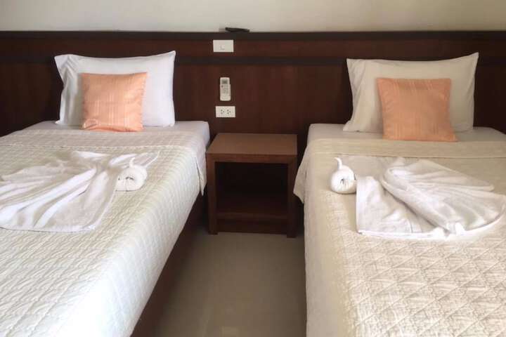 Room 12 of 41