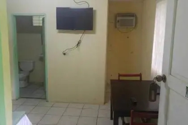 Room 14 of 22