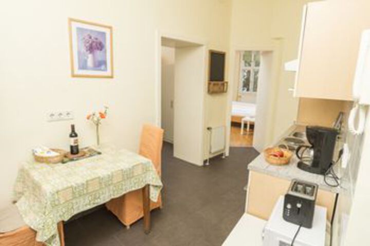 Room 89 of 122