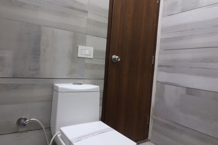 Room 2 of 24