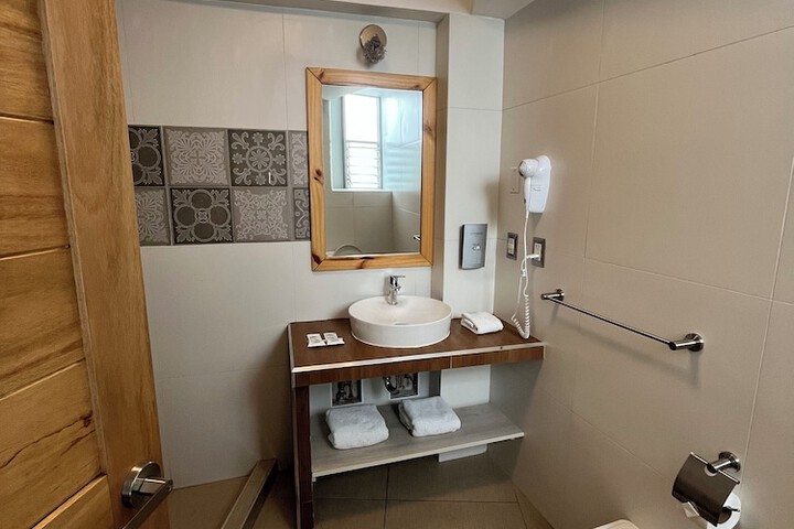 Room 128 of 167