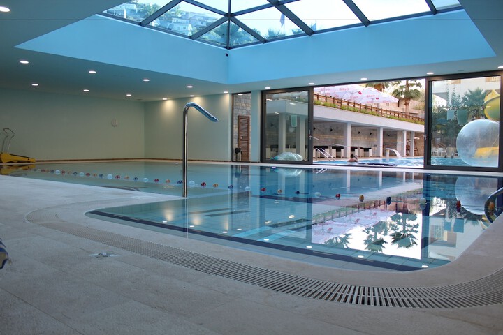 Pool 42 of 84
