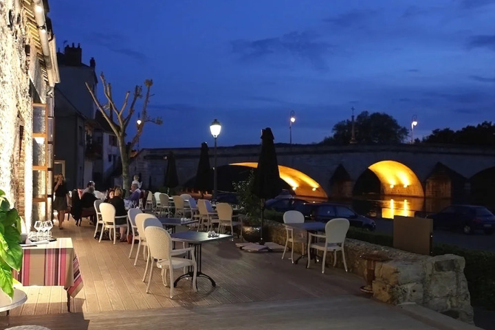 restaurant