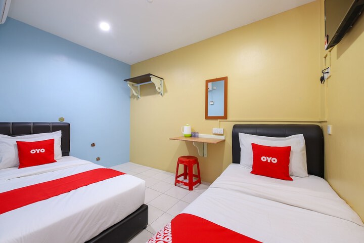 Room 20 of 33