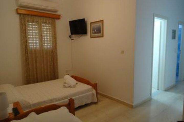 Room 73 of 81
