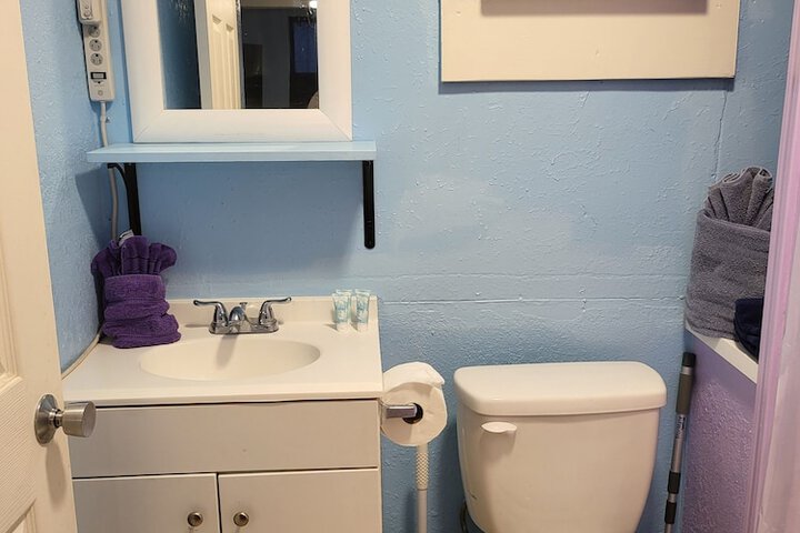 Room 178 of 222
