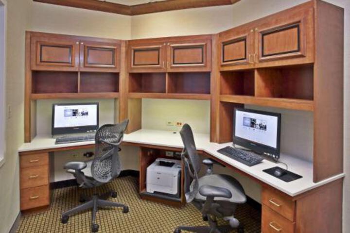 Business Center 33 of 48