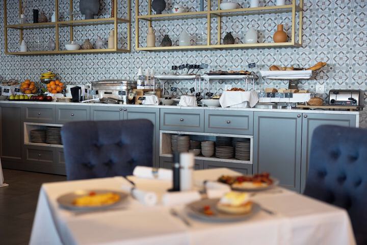 Breakfast/Coffee Service 45 of 81