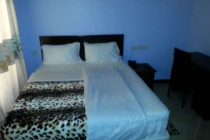 Room 10 of 57