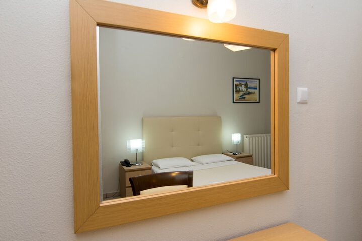Room 45 of 103