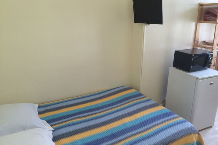Room 9 of 44