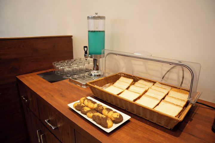 Breakfast/Coffee Service 46 of 49