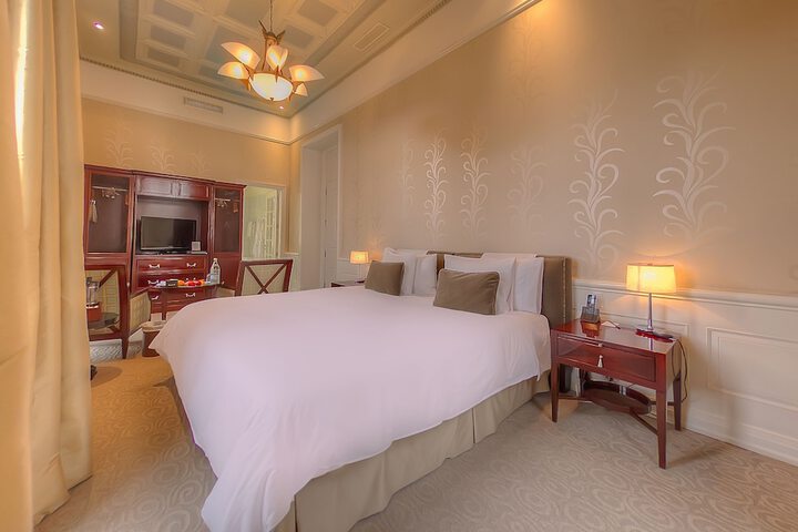 Room 22 of 63