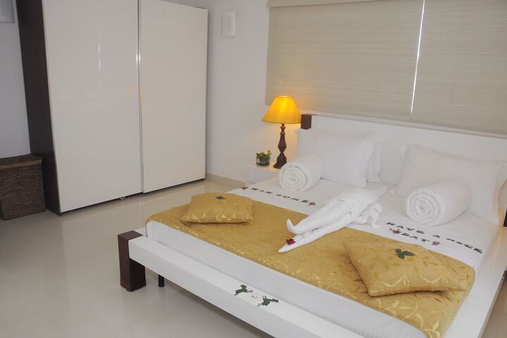 Room 15 of 74