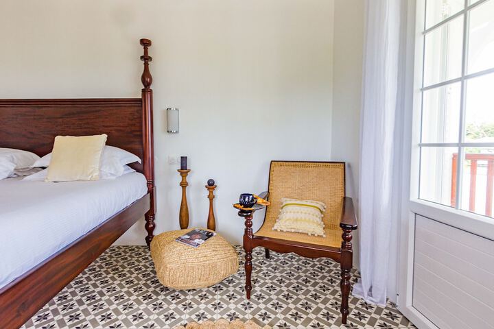 Room 21 of 122