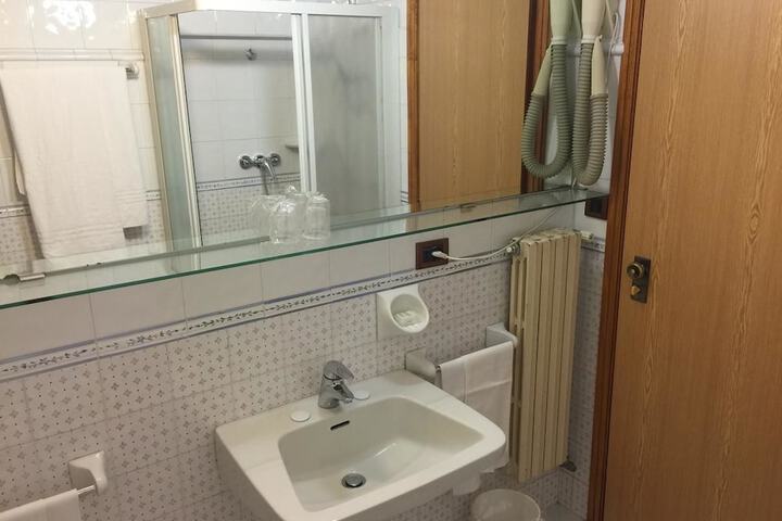Clean Restrooms