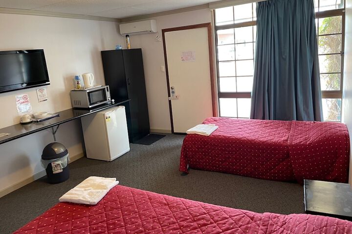 Room 8 of 22