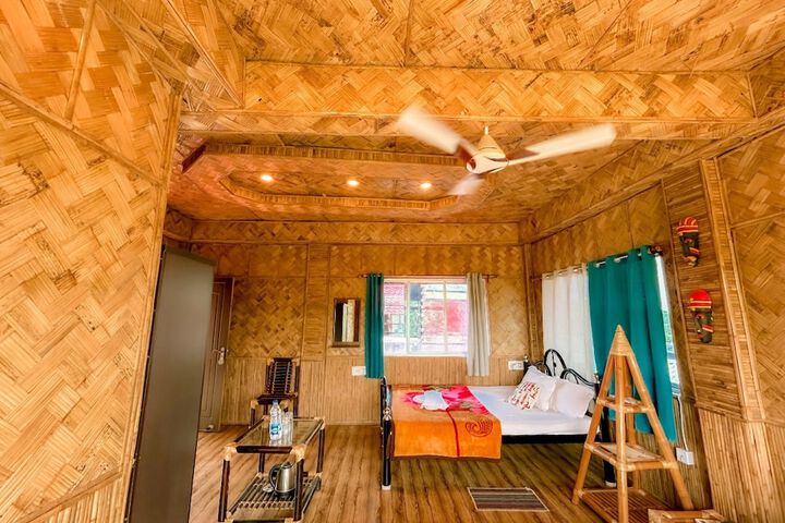 Room 8 of 20