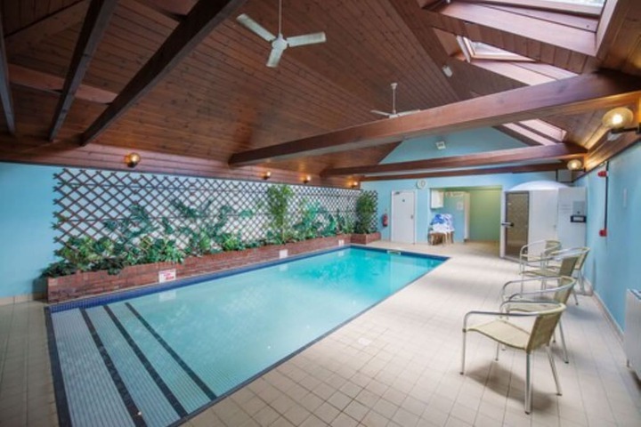 Pool Hotel