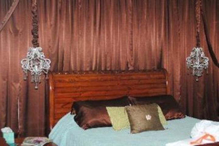 Room 8 of 25