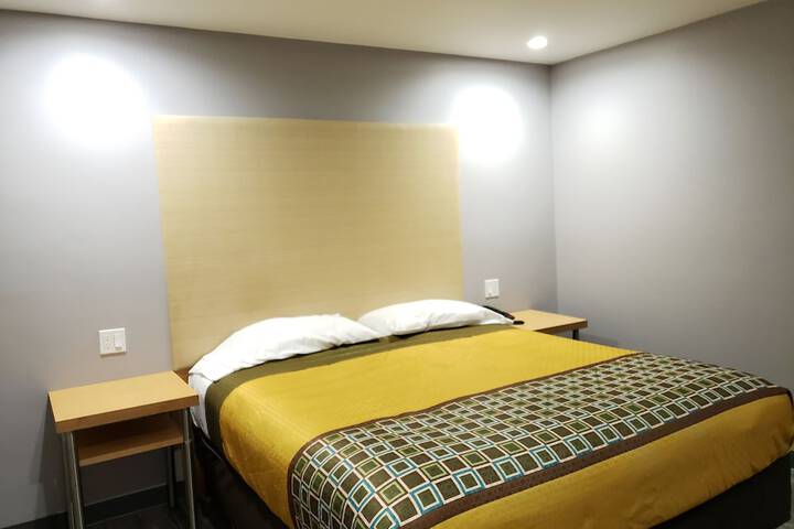 Room 15 of 20