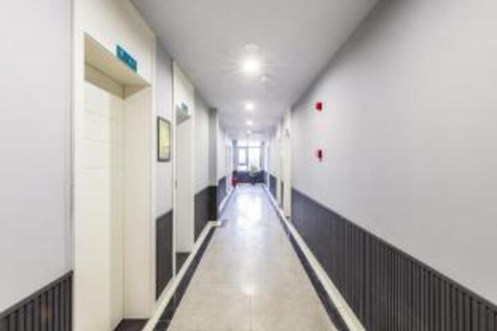 Chengdu Xuenuo Hotel (Hongpailou)