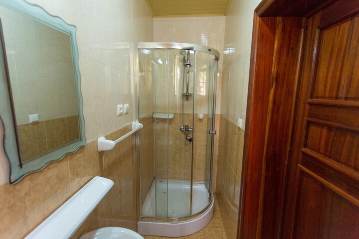 Room 45 of 60