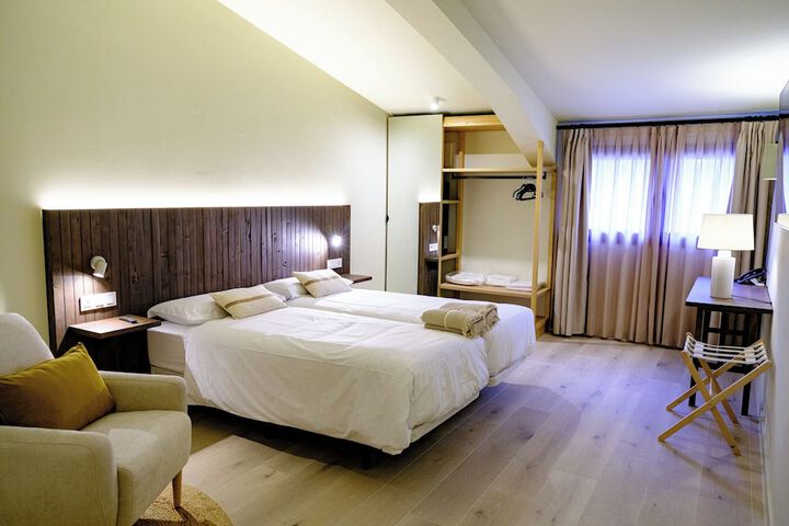 Room 14 of 26