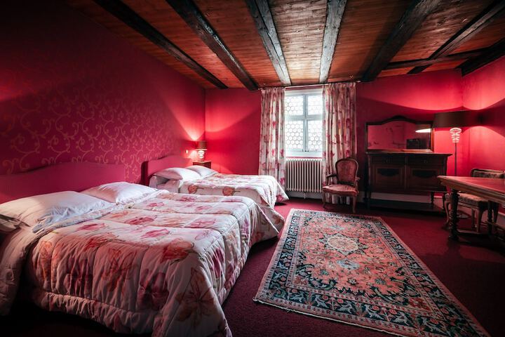 Room 13 of 54