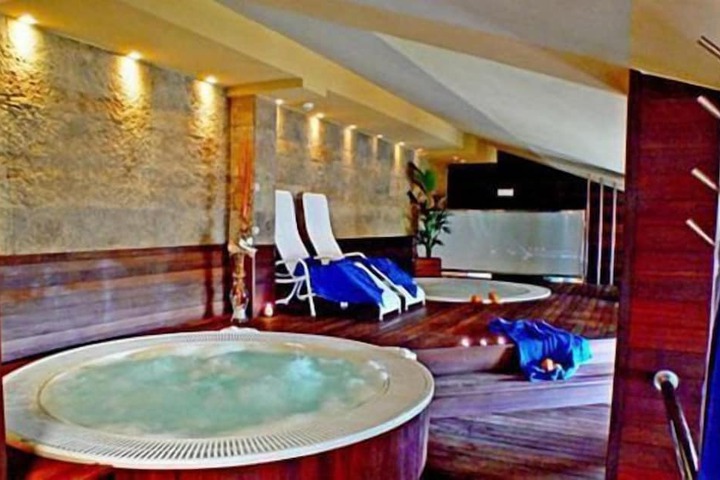 Relaxing Spa