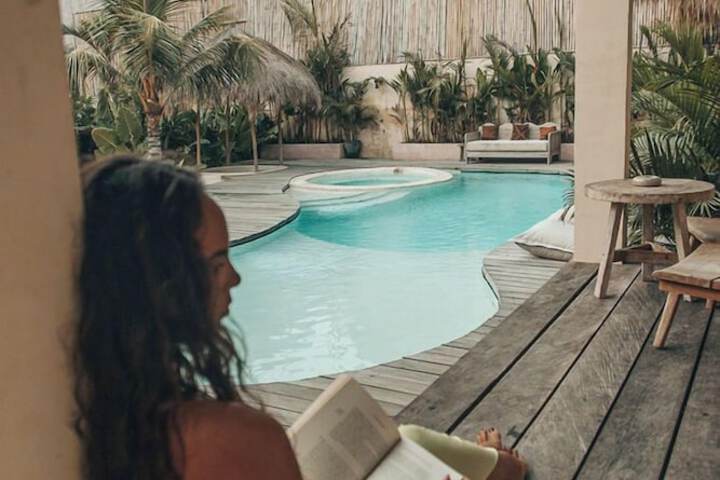 Pool 43 of 96