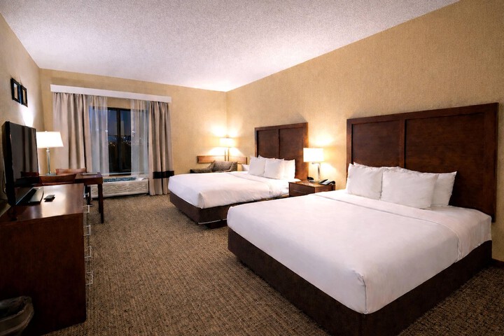 Room 11 of 25