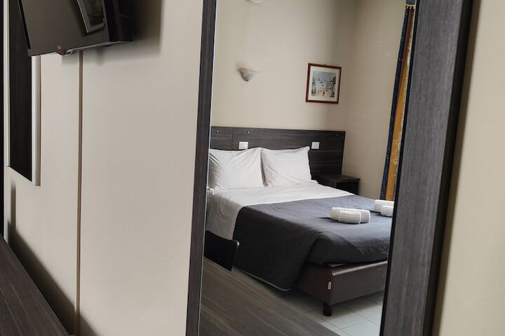 Room 15 of 65