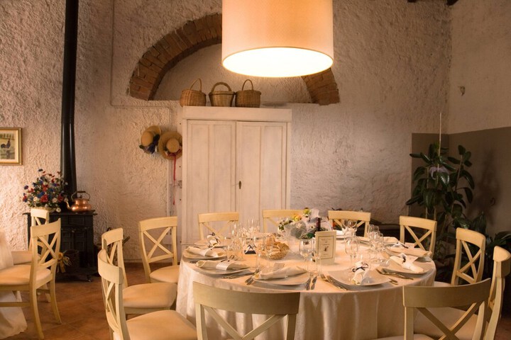Dining 123 of 143